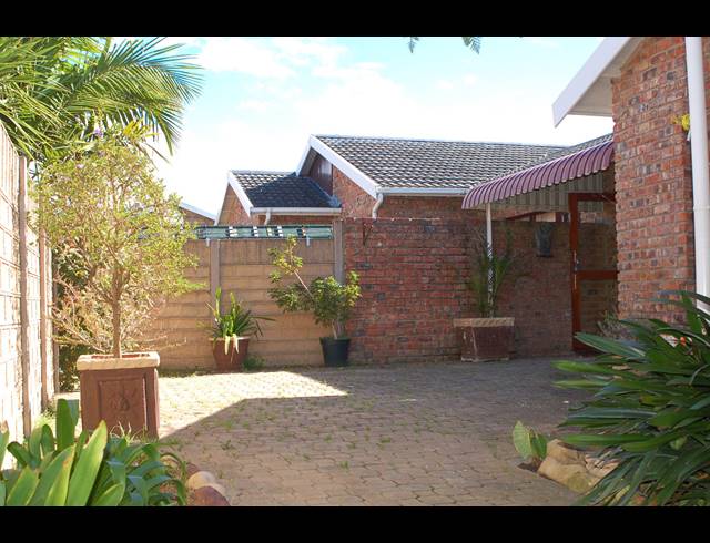 3 BEDROOM TOWNHOUSE RENTED IN SHERWOOD